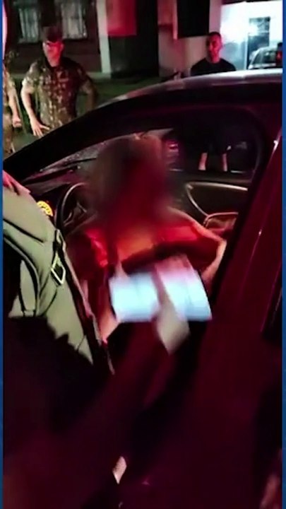 VÍDEO: motorista é presa após furar bloqueio de manifestantes no PR