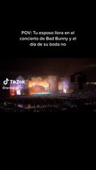 Joven expone a su esposo por no llorar en su boda y sí en el concierto de Bad Bunny