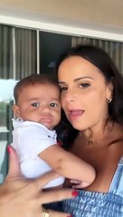 Viviane Araujo postou vídeo abraçadinha ao filho após consulta com pediatra