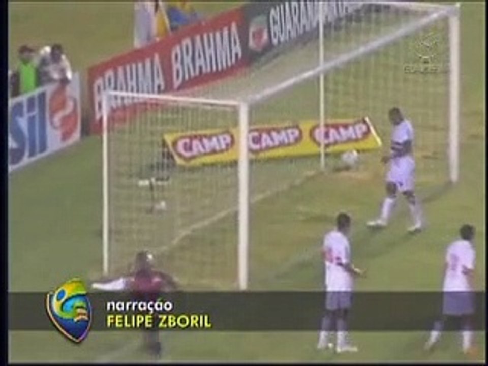 São Paulo vence Oeste de virada e lidera Estadual