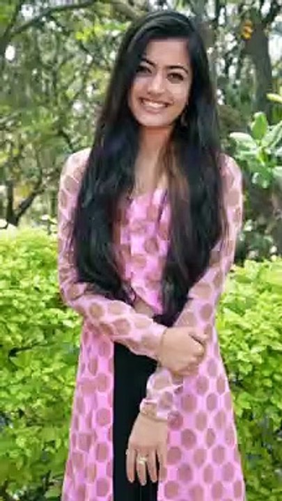 Rashmika Mandanna Cute Expressions