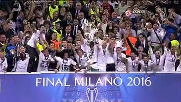 Cristiano Ronaldo fatura 4ª Bola de Oura da Carreira