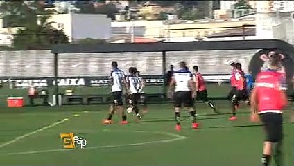 Mano depende de conversas com atletas para escalar equipe contra o Atlético-MG