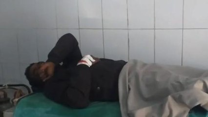 पीलीभीत:प्राइवेट बस की टक्कर से बाइक सवार मजदूर हुआ घायल