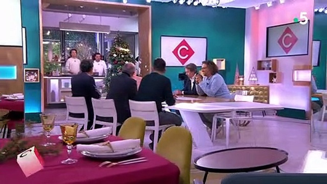 Anne-Elisabeth Lemoine explique l'absence d'Emilie Tran Nguyen dans "C à Vous"