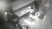 Hırsızlık için geldikleri iş yerinde kameralara el hareketi çektiler
