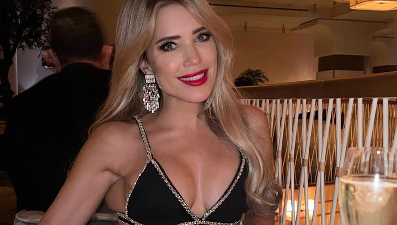 Sylvie Meis nur im BH beim Dinner-Date – Vorsicht, sonst fällt etwas raus