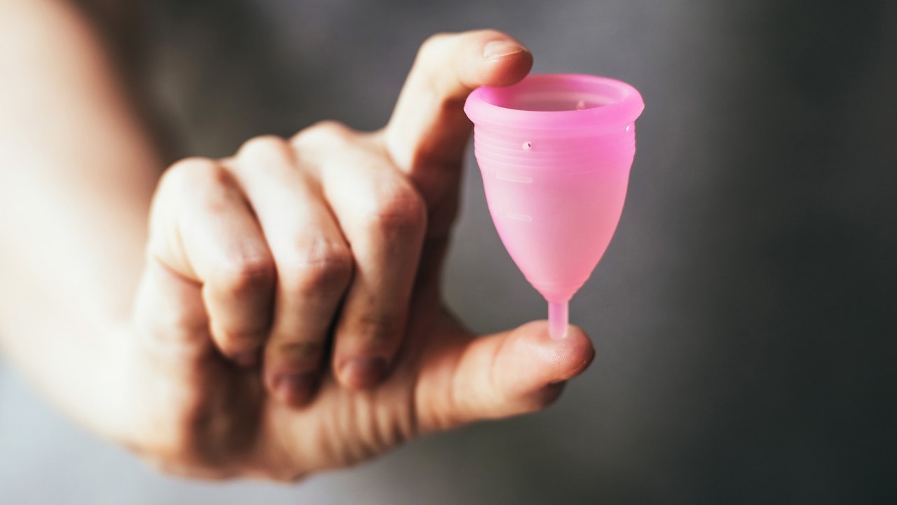 Bakterienherd Menstruationstasse? So reinigst du sie richtig