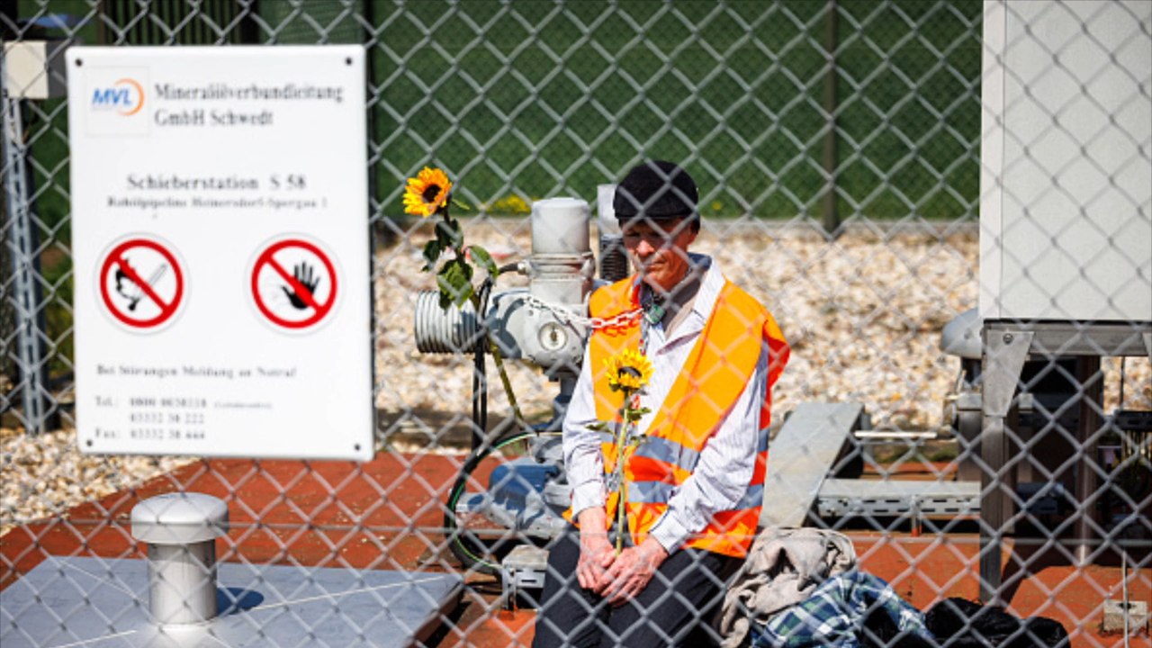 Groß-Razzia bei Klima-Klebern