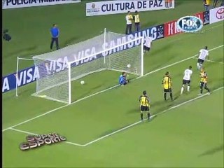 Corinthians faz 6 a 0 em lanterna, fica em 1º e aguarda adversário