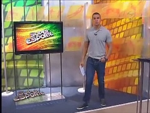 José Pais se arrisca na esgrima no “E agora, José”