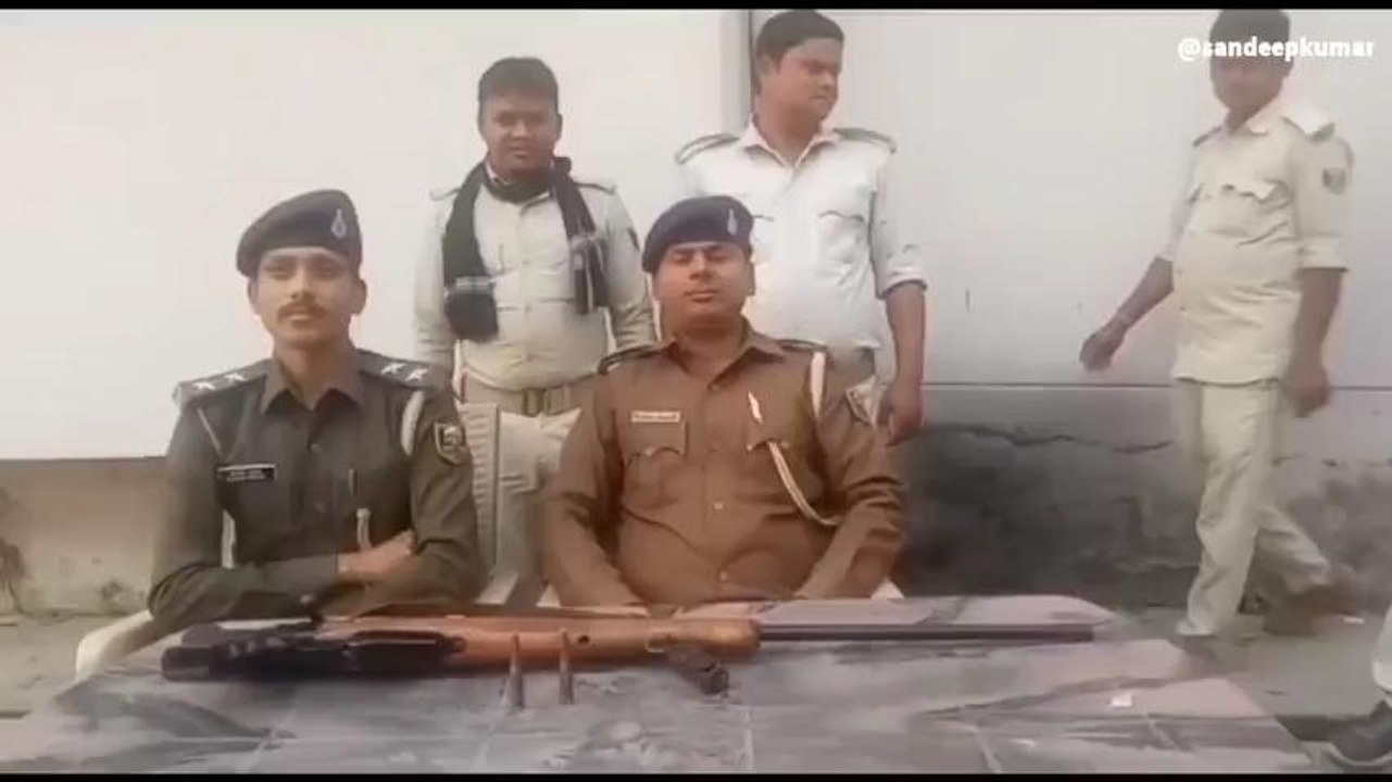 गोपालगंज: हथियार के साथ कुख्यात अपराधी को पुलिस...