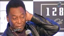 Emocionado, Pelé lança livro sobre sua carreira