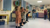 La Marseille en langues des signes, par les CP malentendants de l'école des Camoins