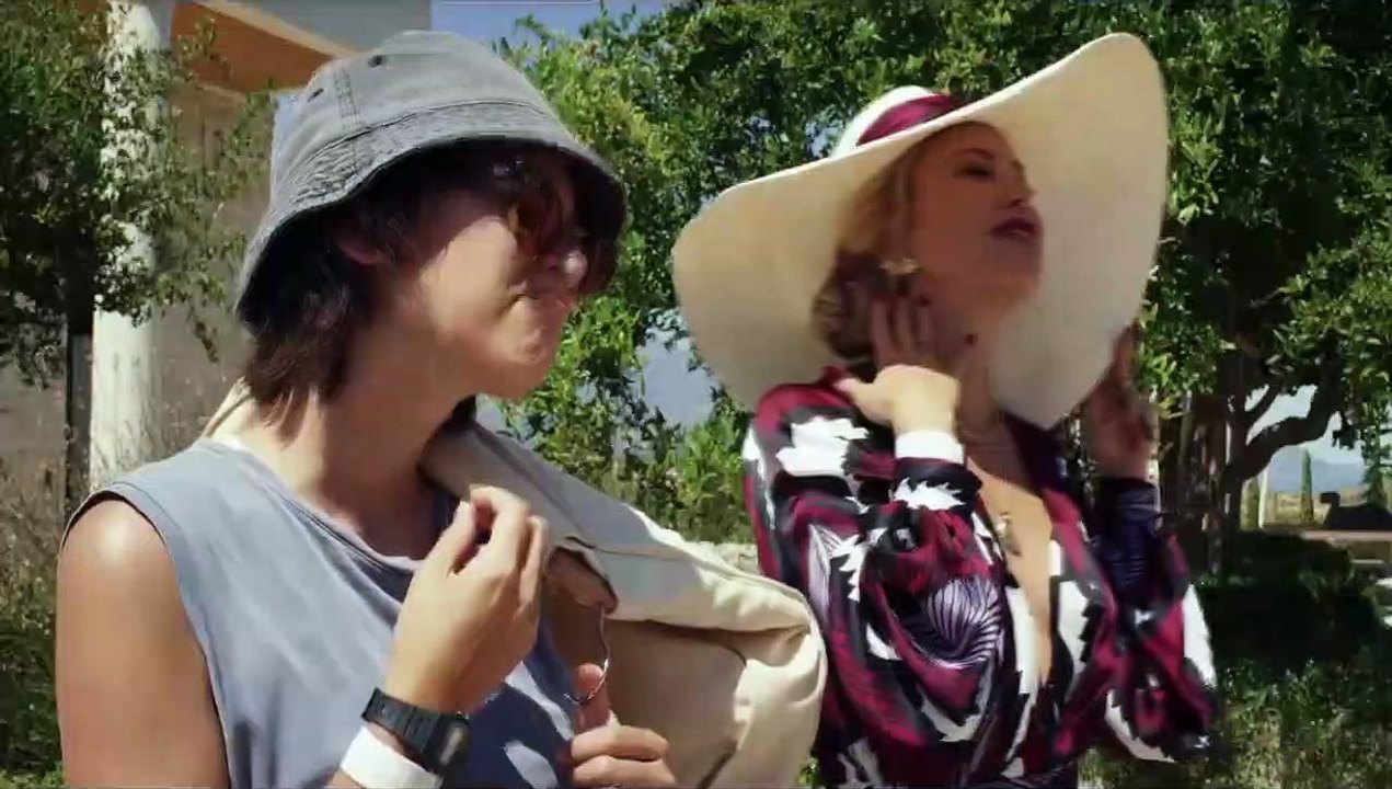 Glass Onion : Une histoire à couteaux tirés Bande-annonce (UK)