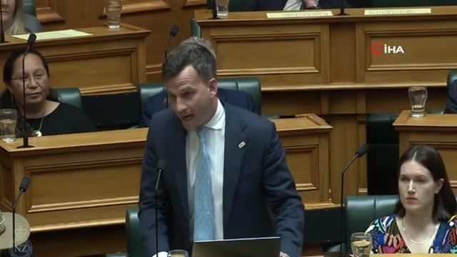 Yeni Zelanda Başbakanı Ardern, ACT parti lideri Seymour'a küfür ettiArdern, attığı mesajla Seymour'dan özür diledi