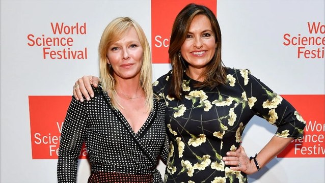 Kelli Giddish Thanks ‘Law & Order: SVU’ Fans as Final Episode Airs | THR News