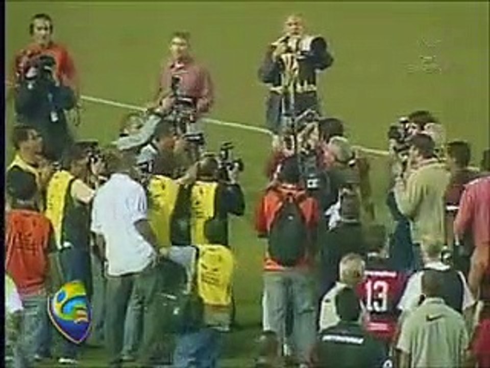 Flamengo apresenta Joel Santana