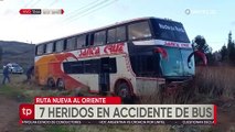 Chofer de bus y su relevo se dieron a la fuga tras provocar accidente, hay siete heridos