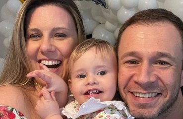 Ao falar de câncer da filha, Tiago Leifert pede para que pais ‘levem as crianças ao oftalmologista’