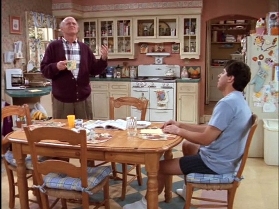 Alle lieben Raymond S01E09-Hoch gepokert