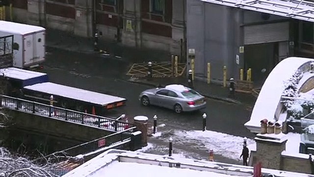 Schnee und Eis sorgen für Chaos in London und Umgebung