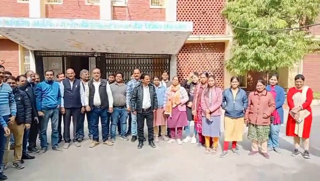 PHED :  कोटा में  जलदाय विभाग कार्यालय में  लगे जिंदाबाद-मुर्दाबाद के नारे