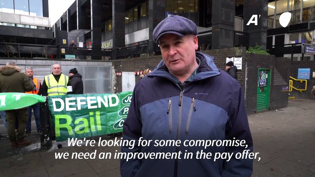 RMT union leader blames government for UK rail strikes