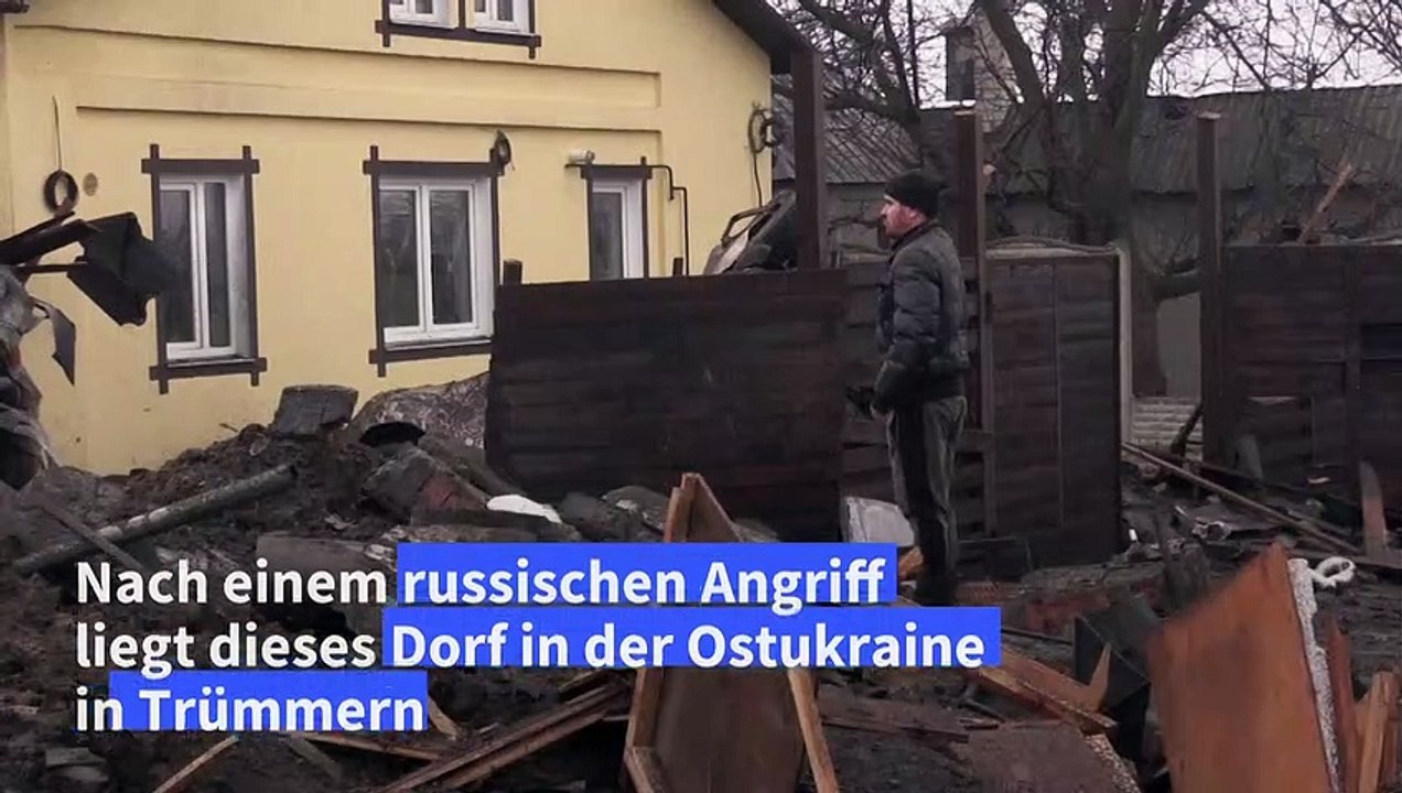 Russischer Angriff zerstört Dorf in der Ostukraine