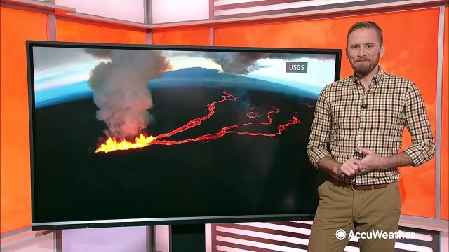 Hawaiian officials say Mauna Loa erupted in the best way possible