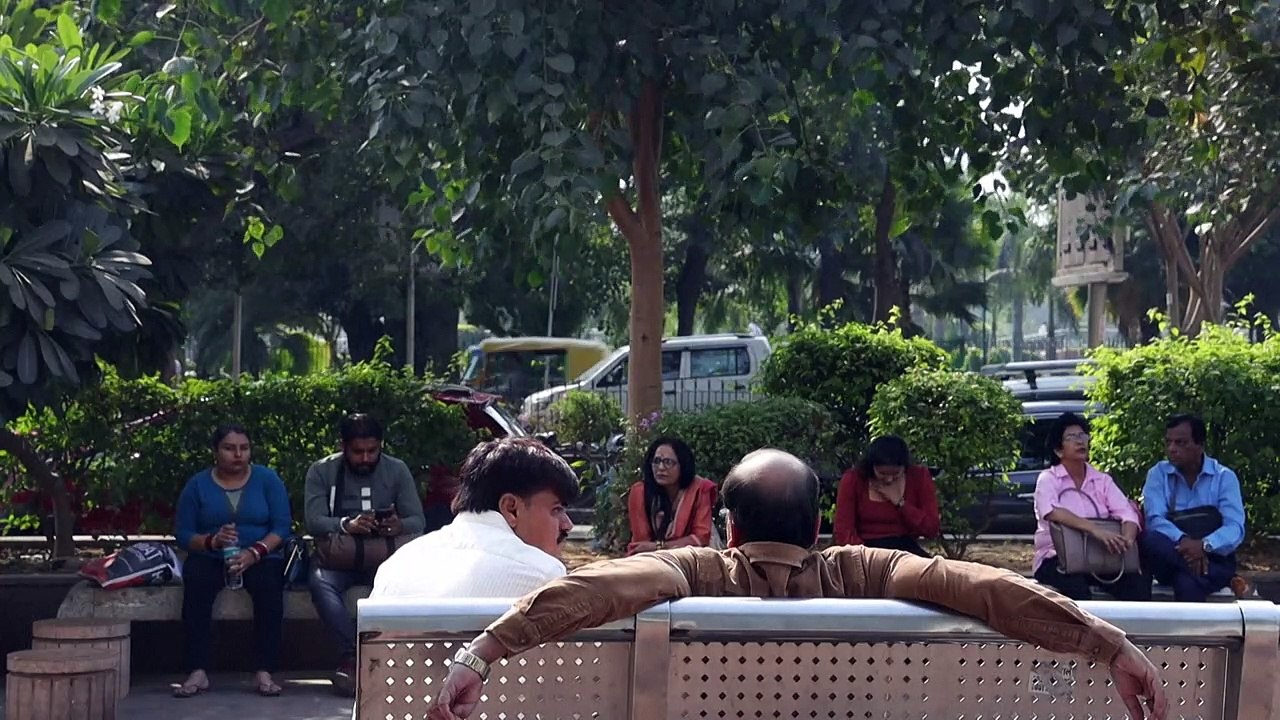 Inde: la greffe capillaire, une pratique dangereusement dévoyée par les charlatans