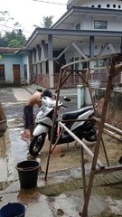 Bahagia dengan sederhana