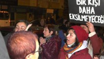 Ankaralı Kadınlar, Çankaya'da Bir Kadının Silahlı Saldırıya Uğramasını Protesto Etti: 