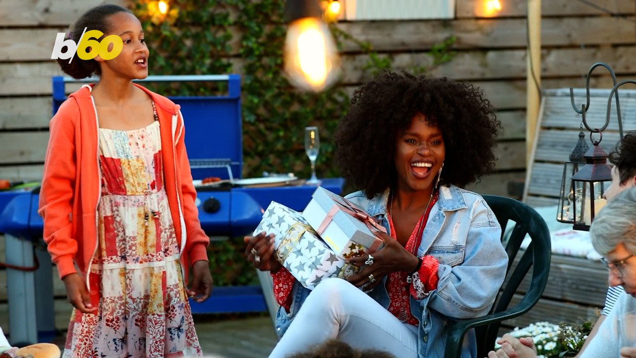 Save Time and Money Holiday Shopping with These Apps