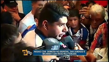 Após derrota, torcida do San Lorenzo recebe o time com festa