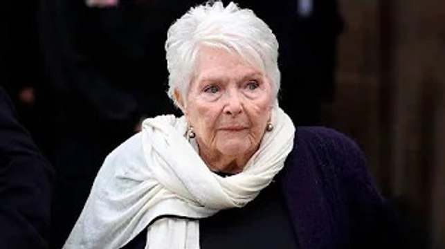 Line Renaud se bat contre la maladie : après son terrible AVC, elle lutte maintenant contre le can