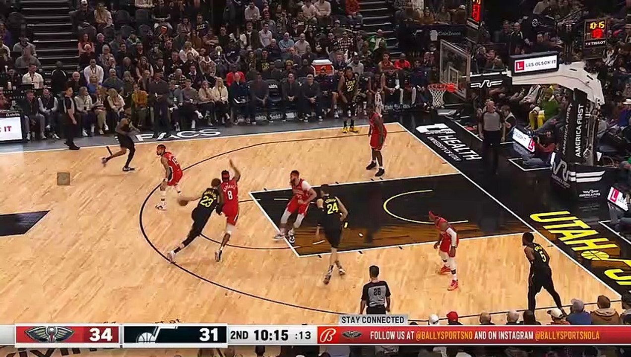 Zion Williamson nasty poster dunk on Walker Kessler after iso'ing him