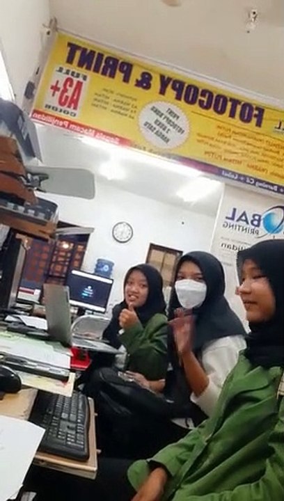 Aisya n friends