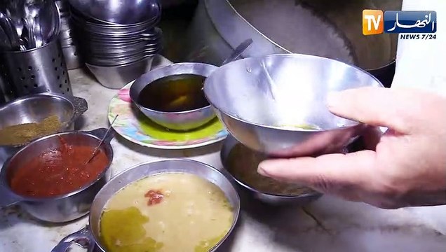 حمص دوبل زيت .. الطبق الأكثر طلبا في الأجواء الباردة