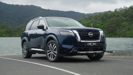 The new Nissan Pathfinder Exterior Design in Blue