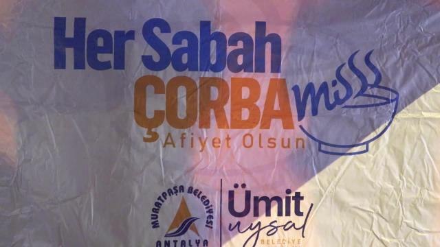 Muratpaşa Belediyesi'nden Her Gün İki Noktada Sıcak Çorba İkramı