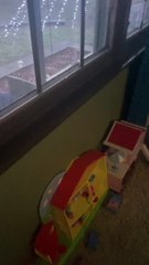 Little Girl Spots the Grinch Outside