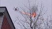 Ce drone lance-flammes détruit les nids de frelons à distance