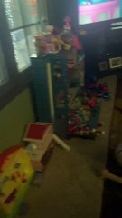 Little Girl Spots the Grinch Outside