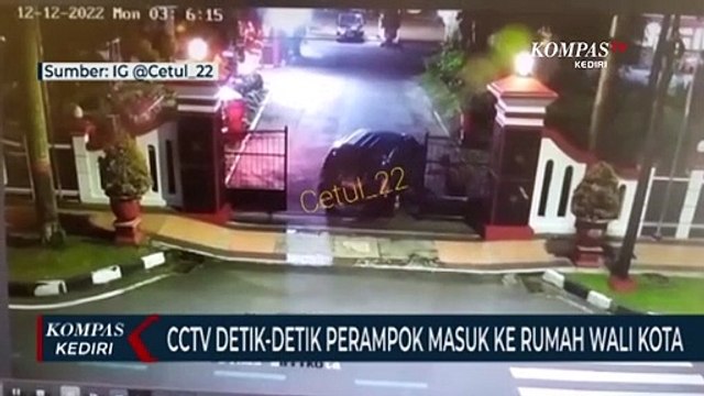 CCTV Detik-Detik Mobil Perampok Masuk ke Rumah Dinas Wali Kota Blitar