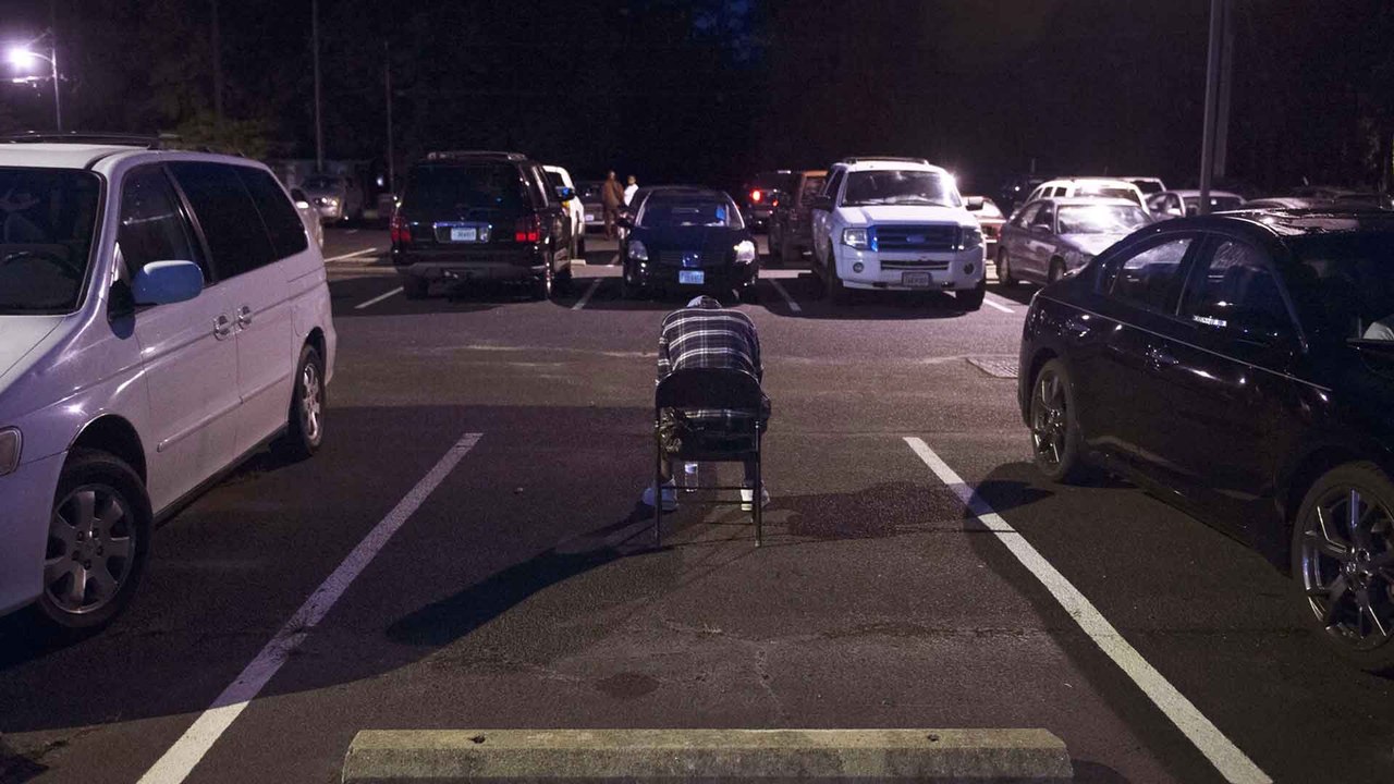 Parkplatz freihalten: Darf der Beifahrer die Lücke reservieren?