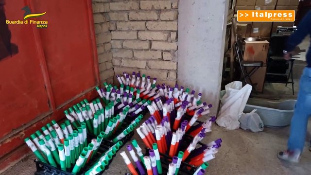 Fuochi d’artificio, 10 tonnellate sequestrate a Napoli