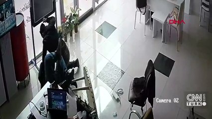 Tekirdağ'da CHP'li yönetici gazeteciye saldırdı