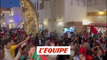 Les fans marocains mettent l'ambiance dans le centre ville - Foot - CM 2022 - MAR-FRA