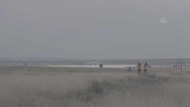 Türkiye'nin ilk insansız savaş uçağı Bayraktar Kızılelma gökyüzü ile buluştu (3)